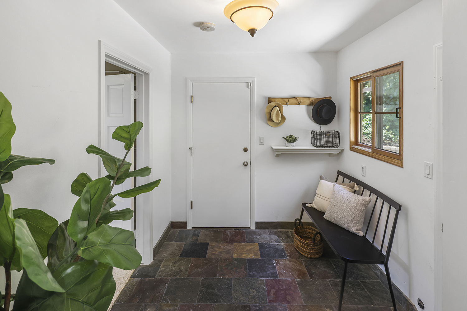 mudroom